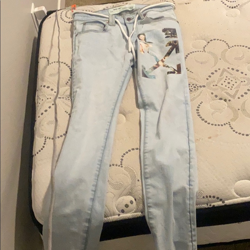 Off-white jeans
